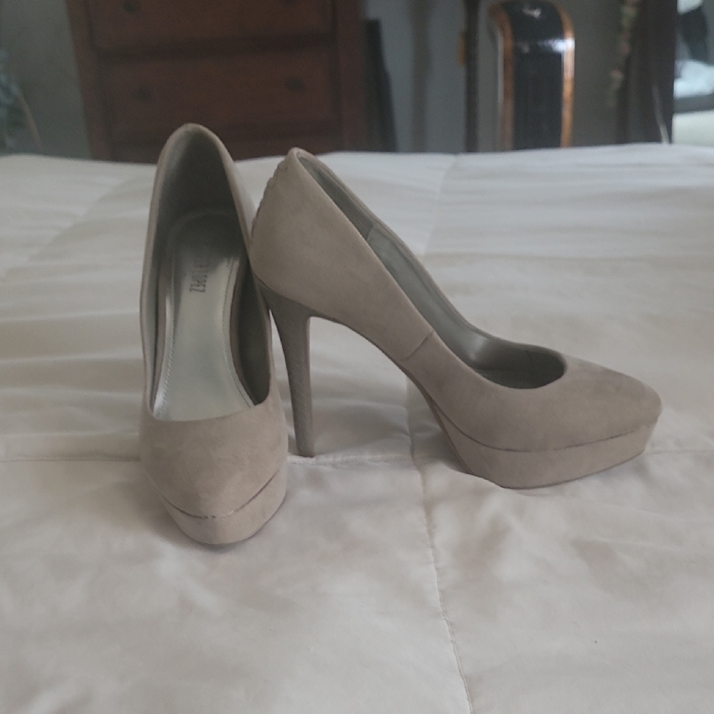 Jennifer Lopez Taupe Platform Heels